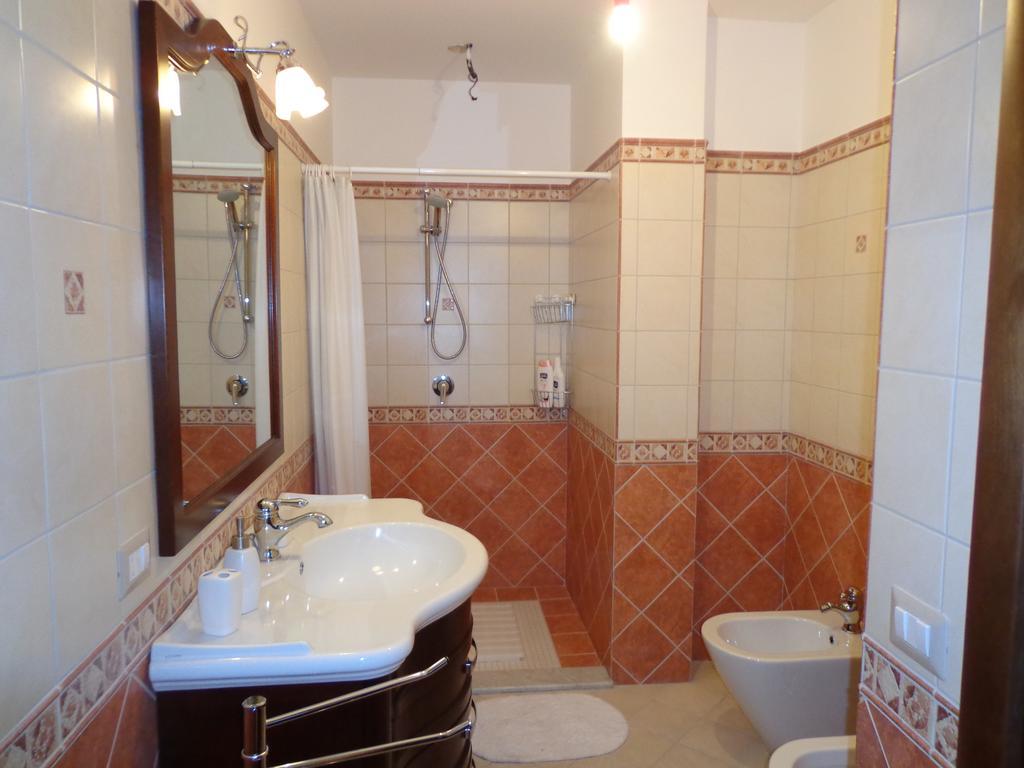 Appartamento Vacanze Κατάνια Δωμάτιο φωτογραφία